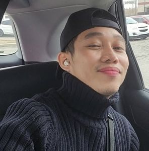 Meet your Posher, Yanda abrahim